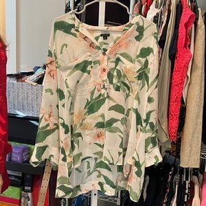 Ann Taylor Green and Cream Floral Blouse